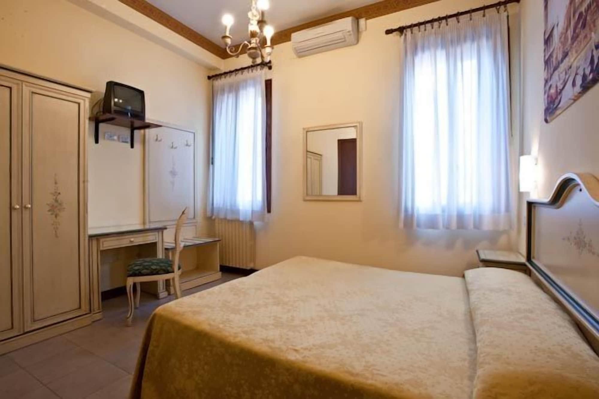 Hotel Florida Venezia Esterno foto