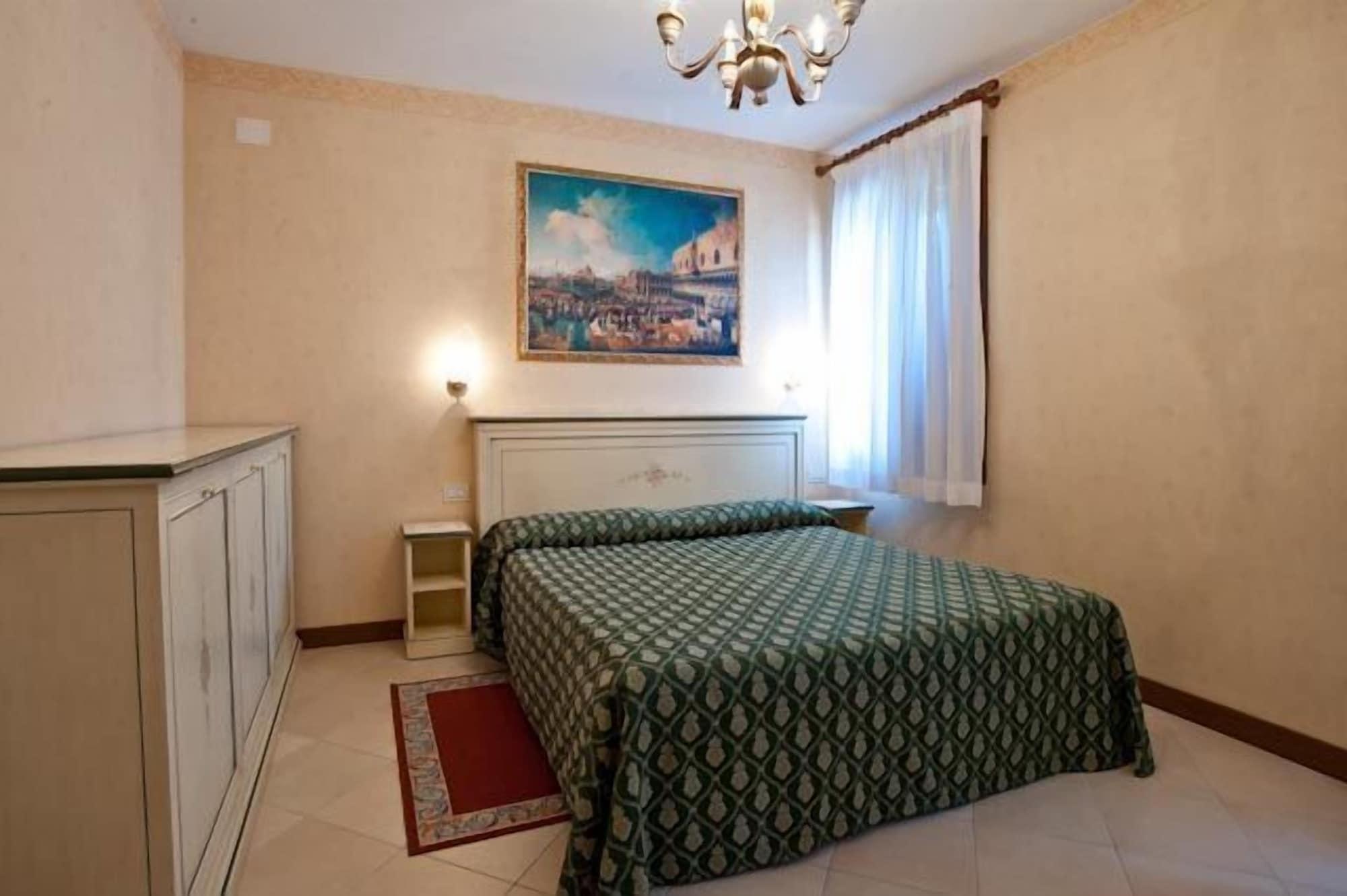 Hotel Florida Venezia Esterno foto