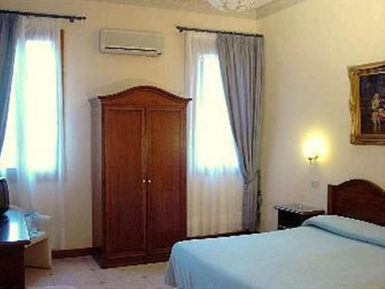 Hotel Florida Venezia Esterno foto