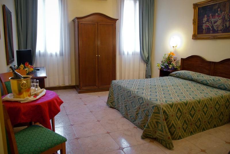 Hotel Florida Venezia Esterno foto
