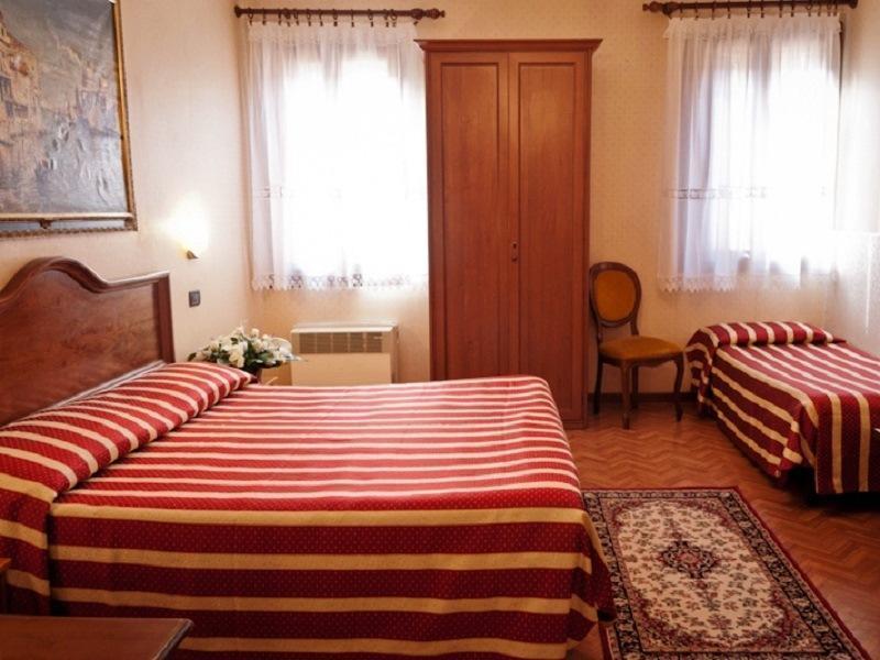 Hotel Florida Venezia Esterno foto
